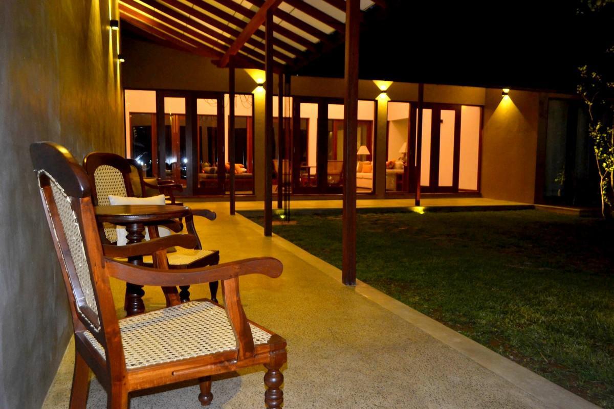 Kethaka Aga Hotel Tissamaharama Buitenkant foto